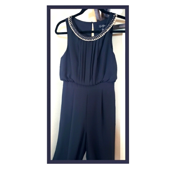 COCKTAIL STYLE JUMPSUIT.....SIZE 4 - Picture 1 of 1